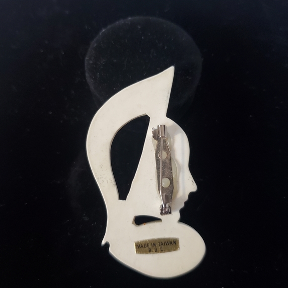 Vintage Musical Note Ladies' Face Pin Brooch - Picture 3 of 4